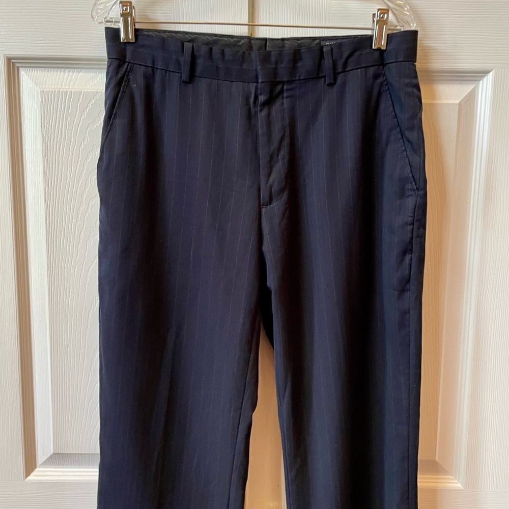 NAVY BLUE PINSTRIPE PANTS BY BANANA REPUBLIC SIZE 32/30 EUC - Picture 2 of 7